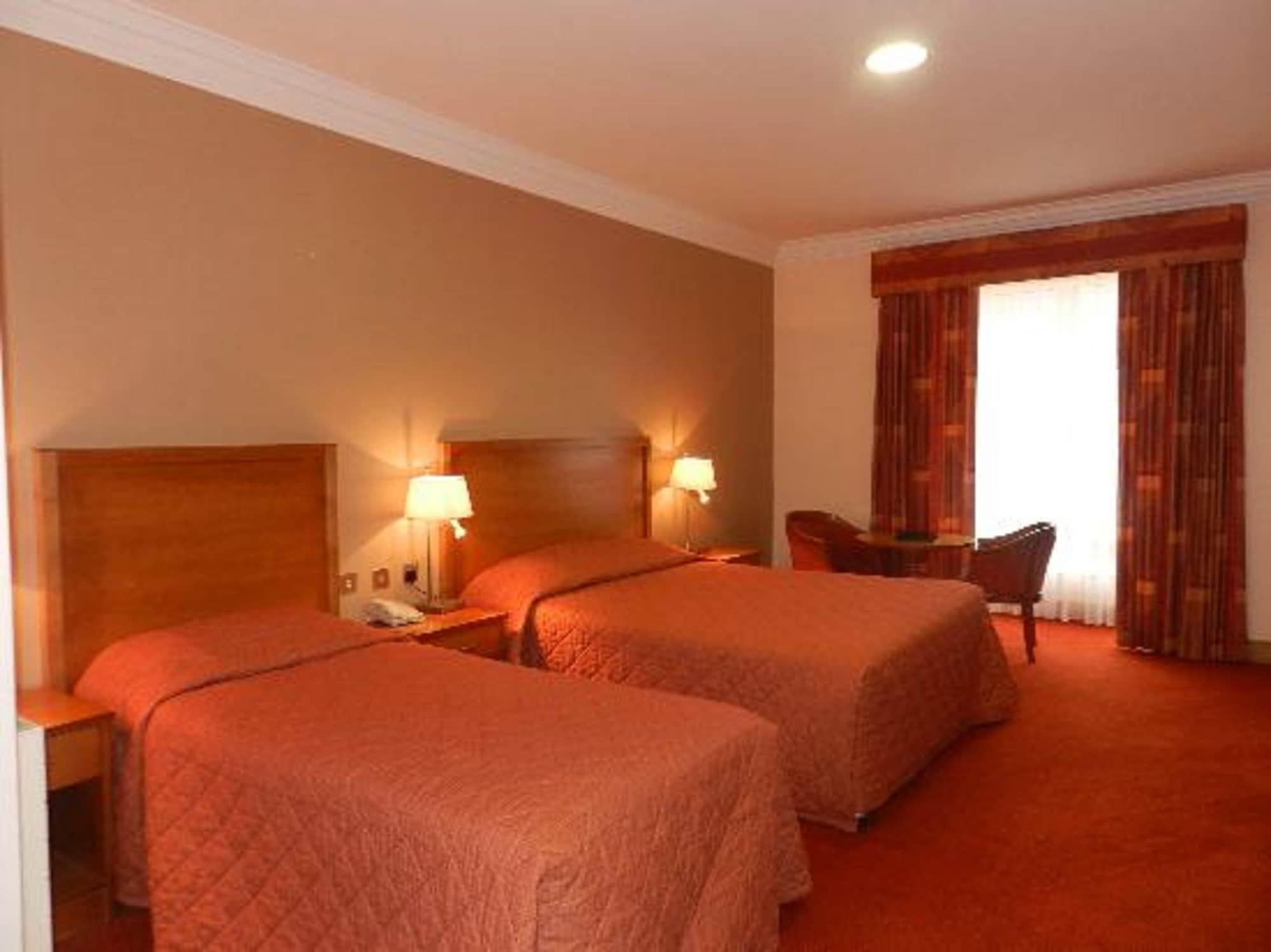 Lady Gregory Hotel, Leisure Club & Beauty Rooms Ґорт Екстер'єр фото