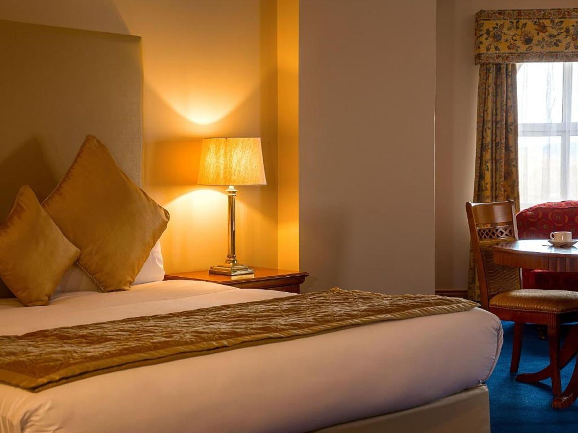 Lady Gregory Hotel, Leisure Club & Beauty Rooms Ґорт Екстер'єр фото
