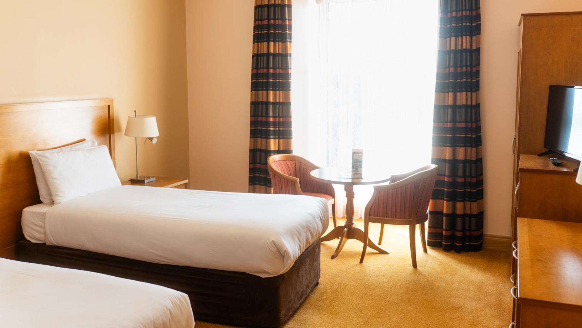 Lady Gregory Hotel, Leisure Club & Beauty Rooms Ґорт Екстер'єр фото
